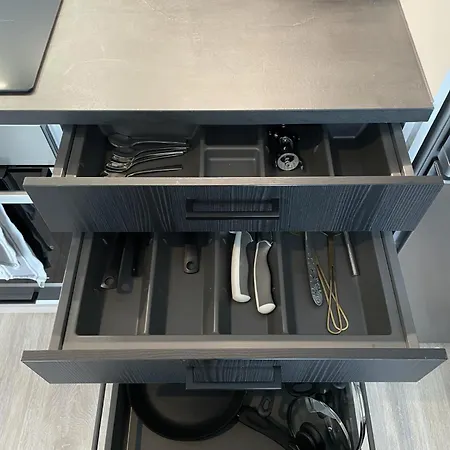 Beautiful Loft With Glazed Balcony アパート