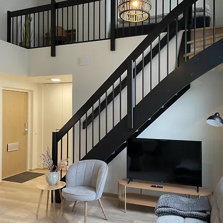 公寓 Beautiful Loft With Glazed Balcony